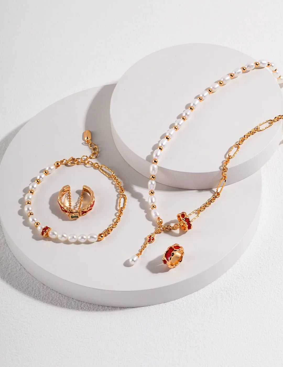 Red Circle Glaze Pearl Bracelet