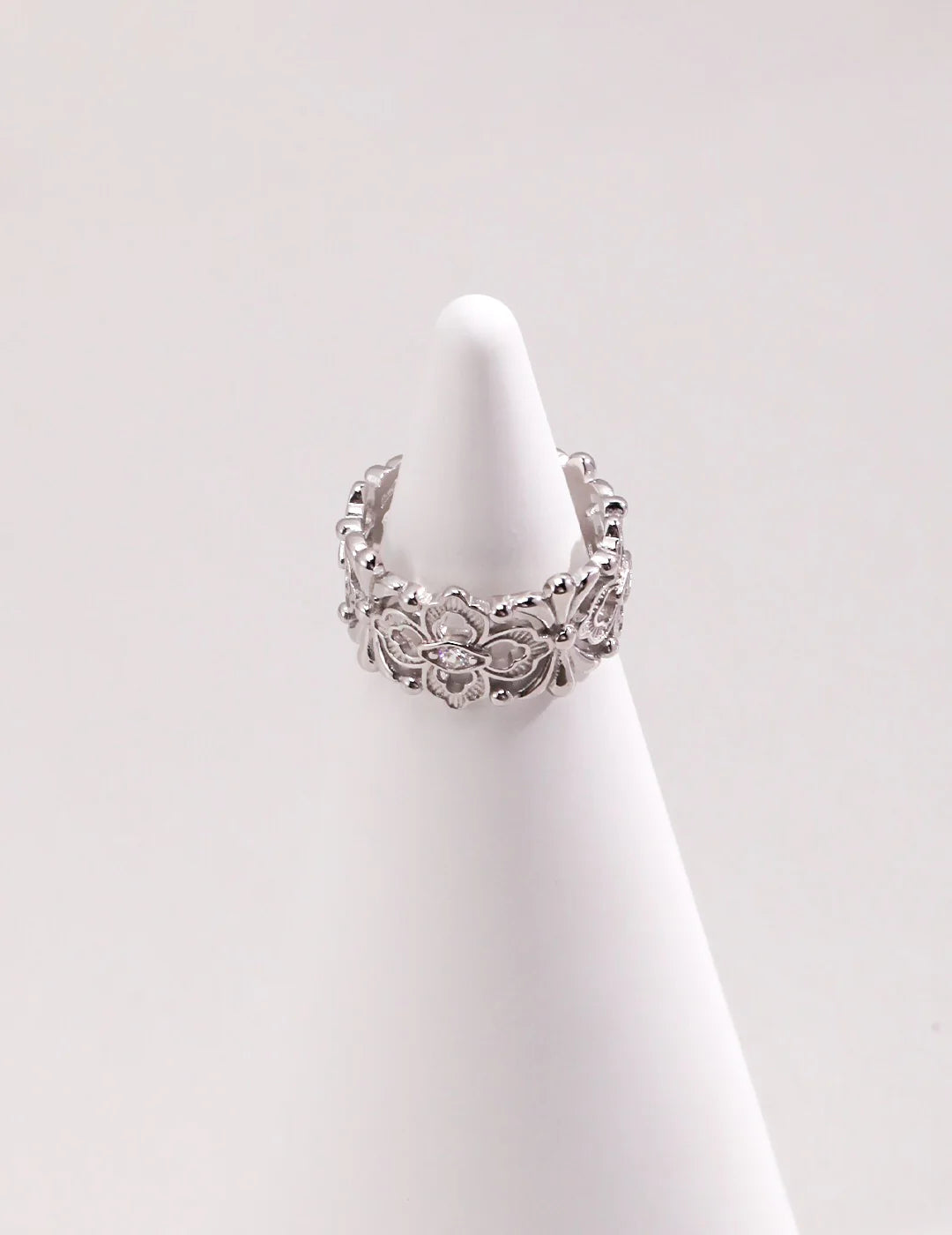 Open Hollow Carved Band Ring